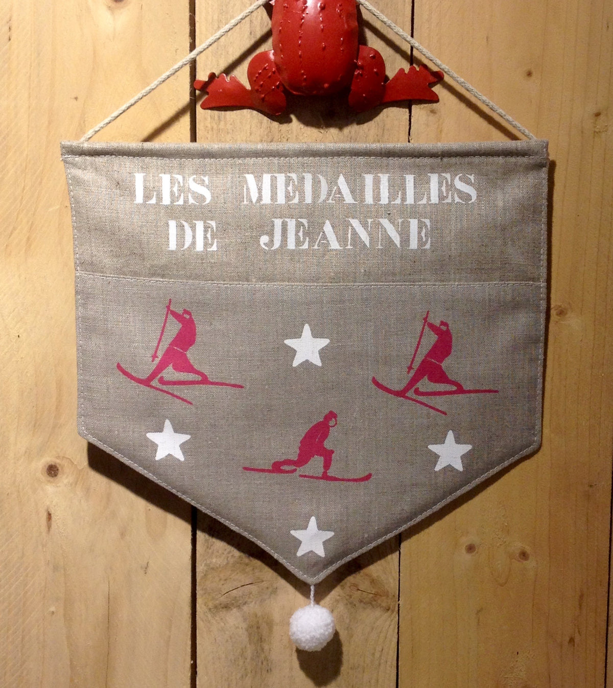 Blason porte-médailles personnalisable – Rose