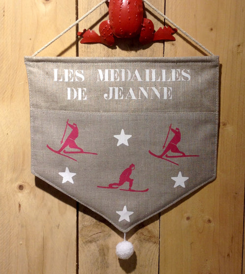 Blason porte-médailles personnalisable – Rose